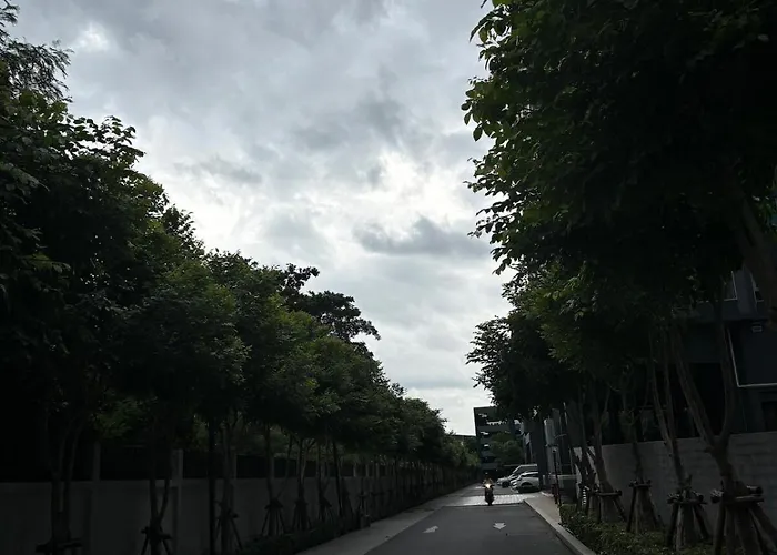 Nich Mono Ramkhumheng Rise * Bangkok